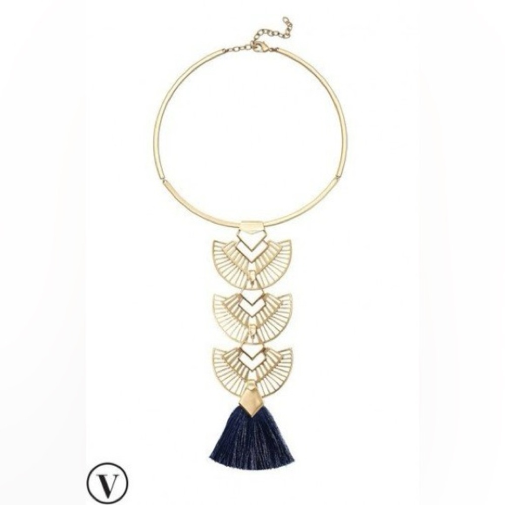 Stella & Dot retired Aida Tassel Pendant Necklace